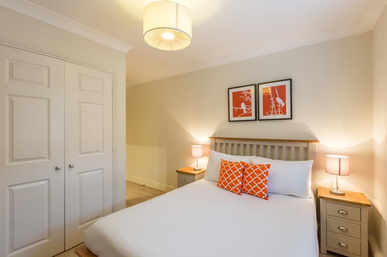 Stanshawe Court Aparthotel Reading Exterior photo